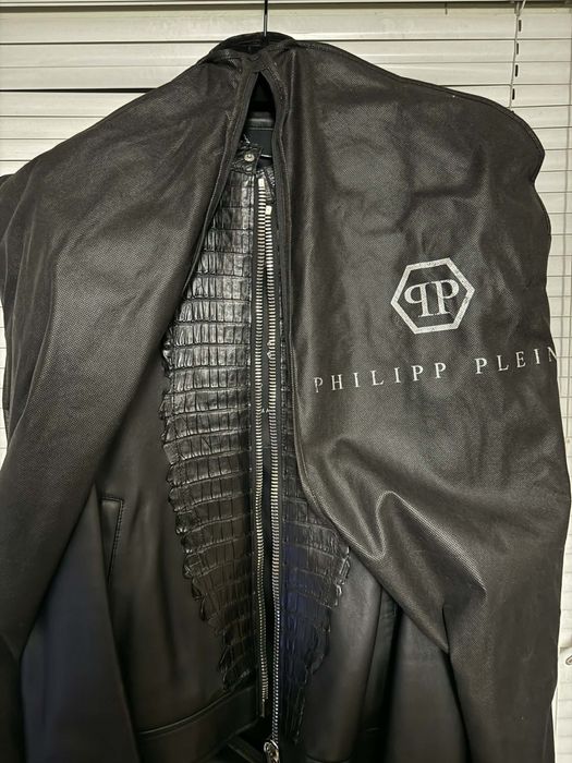 Продавам кожено яке Philipp Plein bomber leather  jacket