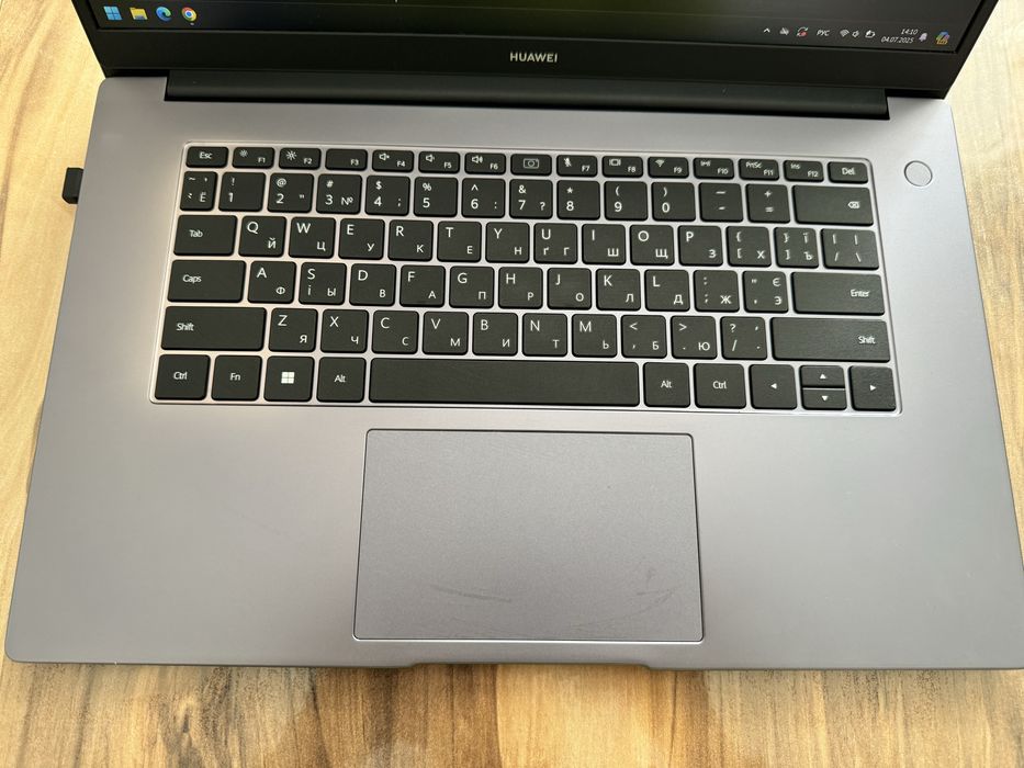 Продам ноутбук Huawei MateBook D15 (2022)