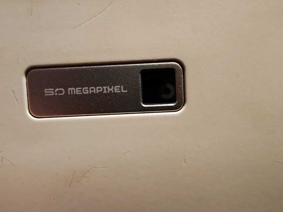 Tablete fara incarcatoare cu mici defecte