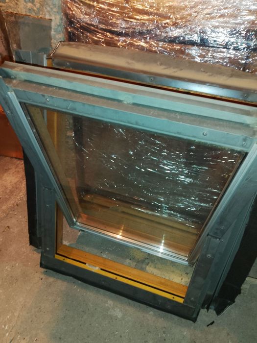 Капандура и бял pvc прозорец