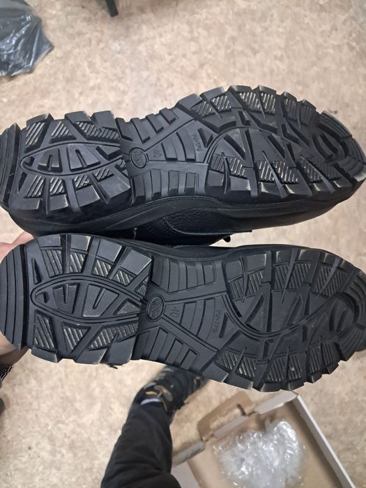 Продам берцы  40 размер