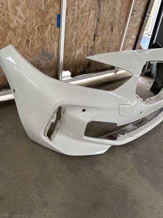 Bara fata BMW seria 1 2018 / 2023 F40 F41 M-pachet