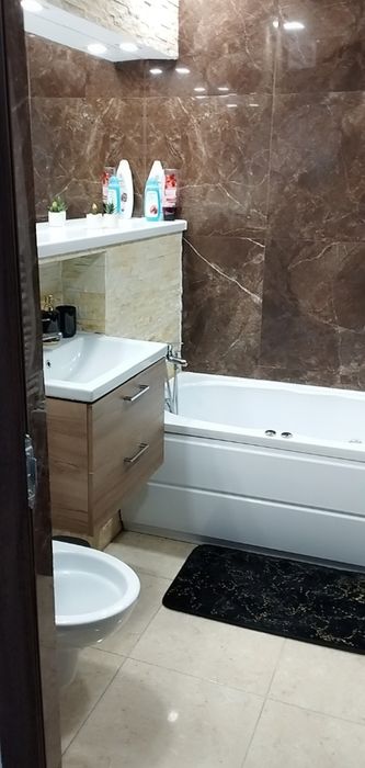 Închiriez apartament in regim hotelier