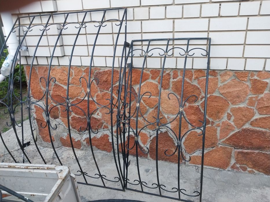 Продам чугунные батареи