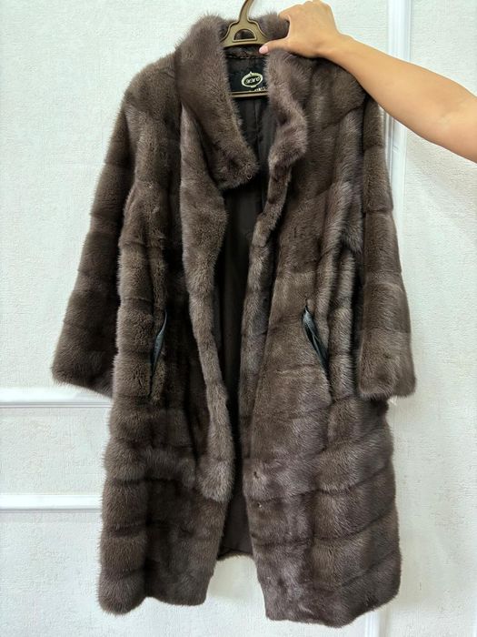 Продам норковую шубу