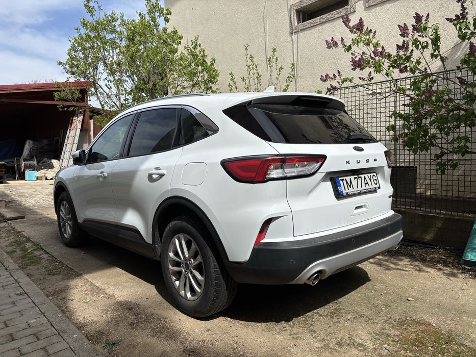 Ford Kuga Titanium FHEV 190CP 2023 17000km Garantie Hibrid Automat
