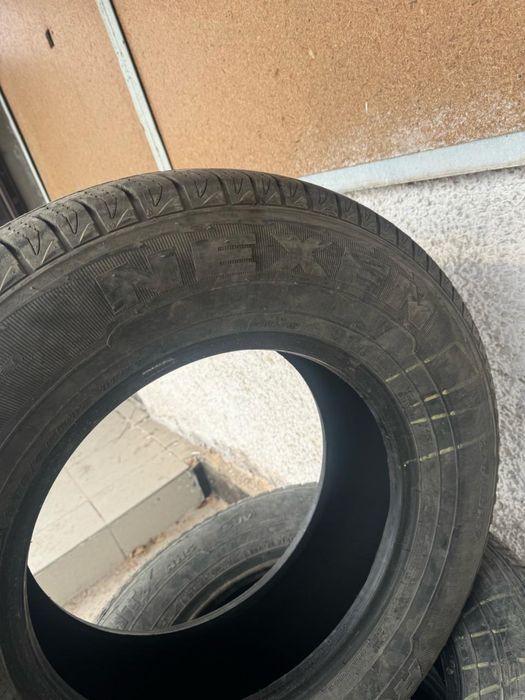 Продам резину на внедорожник 265/75/17