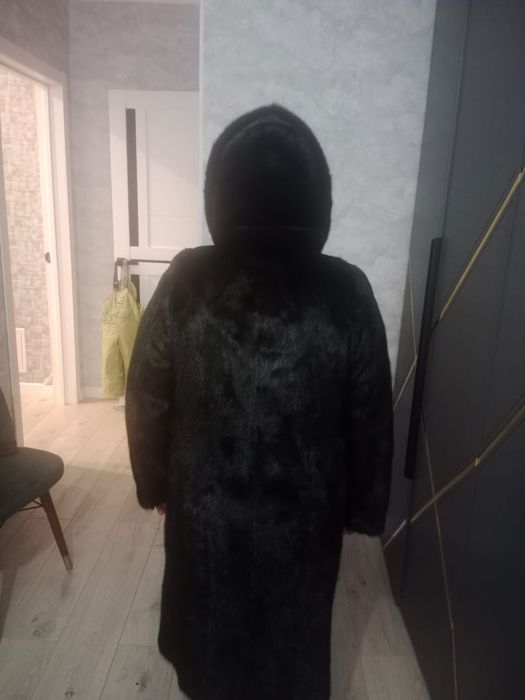 Продам норковую шубу