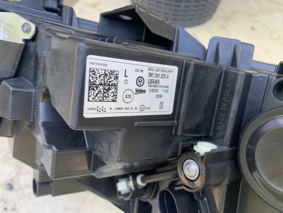 Far stanga Vw Golf 8 facelift full led an 2024/2025/2026