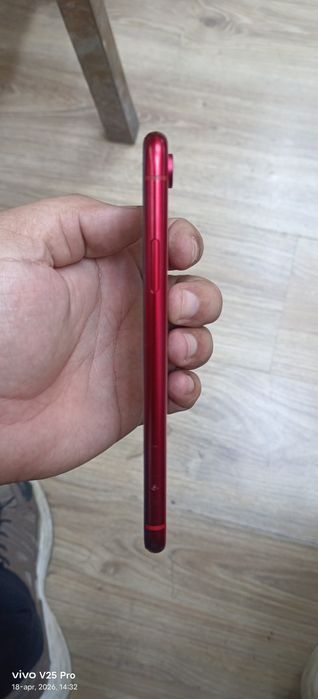 Ipxon XR rangi qizil 128 ime oʻtgan fes ishledi