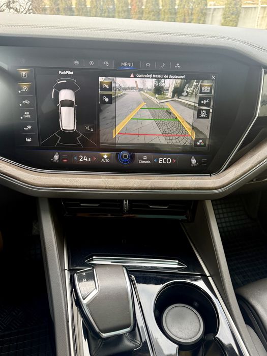 Volkswagen Touareg R-Line 3.0TDI 286 CP Full ! Proprietar !