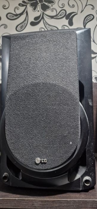 Музыкальный центр LG