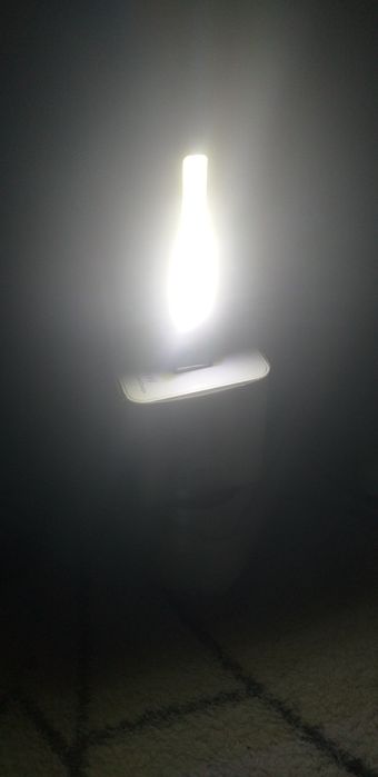 Lanternă pentru baterie externă