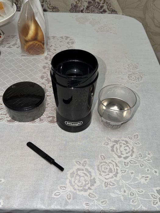Кофемолка Delonghi KG 200