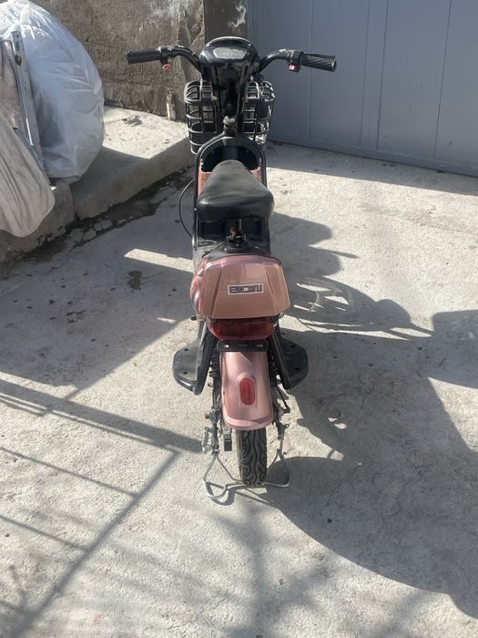 Электроскутер,мопед