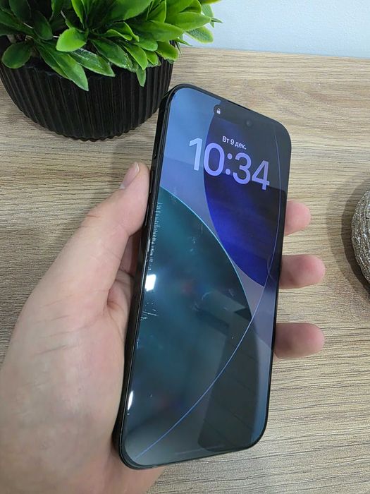 iPhone 16 Pro Max 256GB • Батерия 96% • 284 цикъла • Физическа SIM