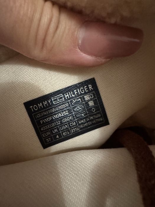 Ghete Tommy Hilfiger 37