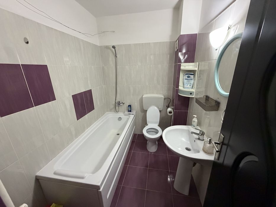 De închiriat apartament cu 2 camere