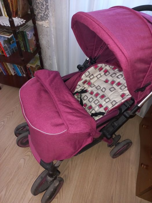 Продам коляску от 0 до 5 лет