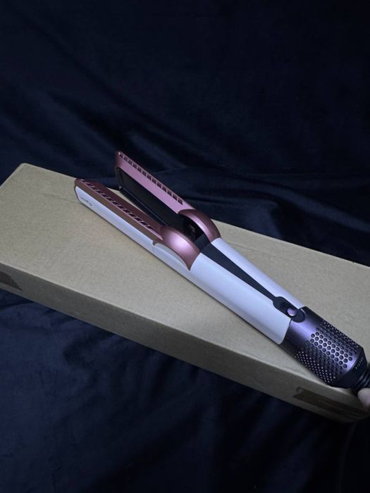 Фен-выпрямитель Dyson Airstrait