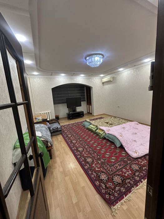 Аренда Лабзак ц12 3/4хона 550 долл оила болла кизларга Акуратний одам