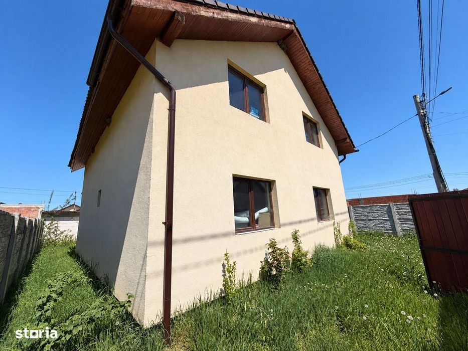Oportunitate de investitie: Casa individuala - 4 camere, teren 300 mp