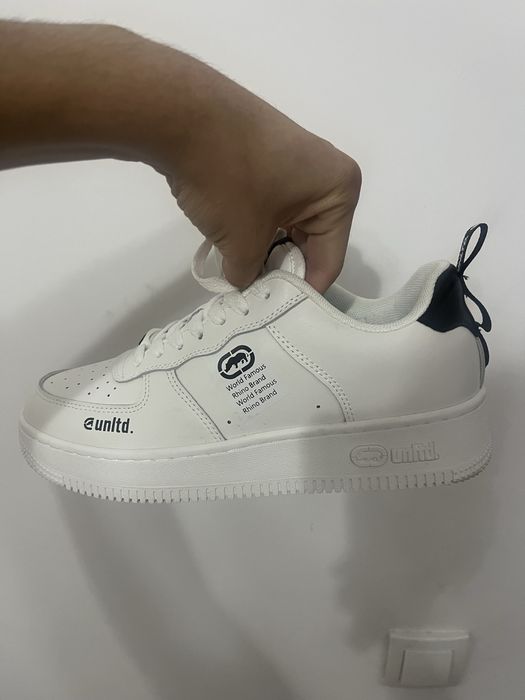 Продам кросовки UNLTD