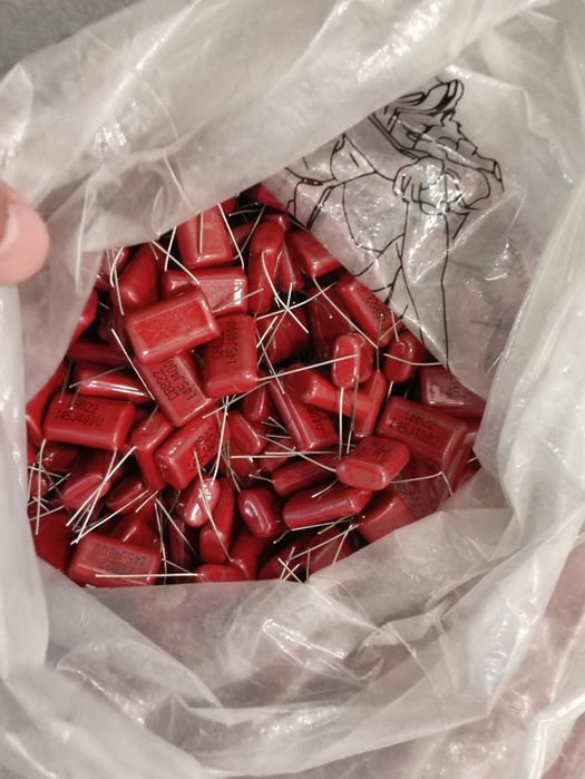 Кондензатори / Електроника / CBB22 - 145J 400V / KHC 47mf 50V