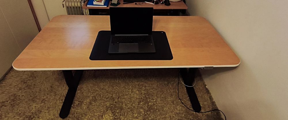 Biroul ajustabil pe înălțime electric 160x80 , 63-124 cm inaltime