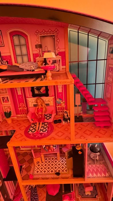 Casa de Păpuși Barbie
