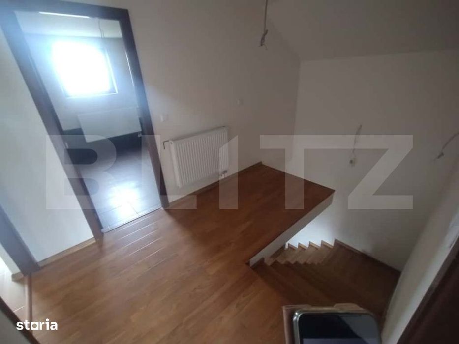 Casa de 140 mp, pe 2 nivele, 4 camere, oras Beclean