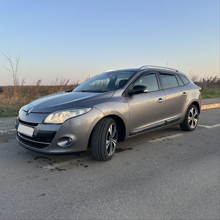 •RATE AVANS ZERO •Renault Megane 3 /Bose • Trapa panormaica • Keyless