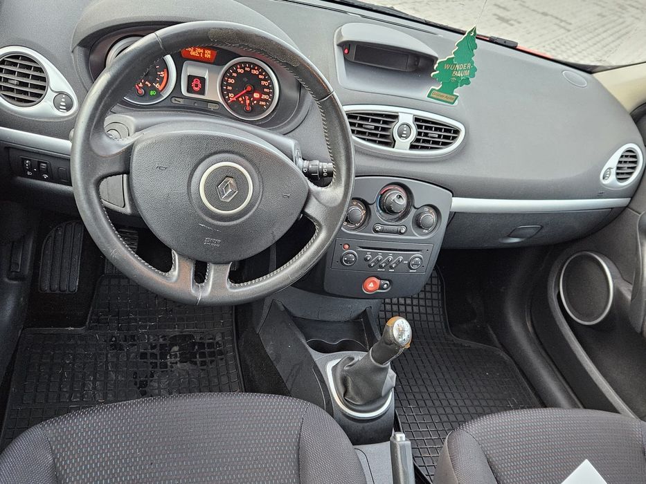 Renault Clio, 2011