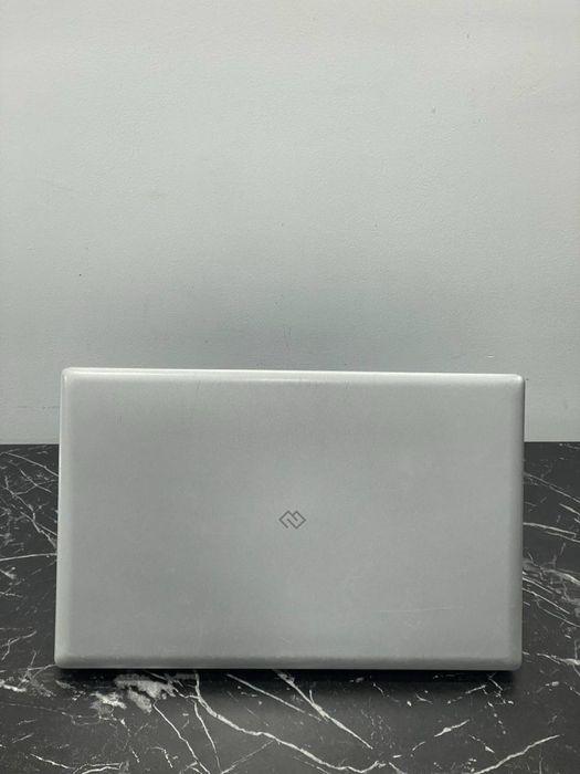 Ofisniy Noutbuk Digma