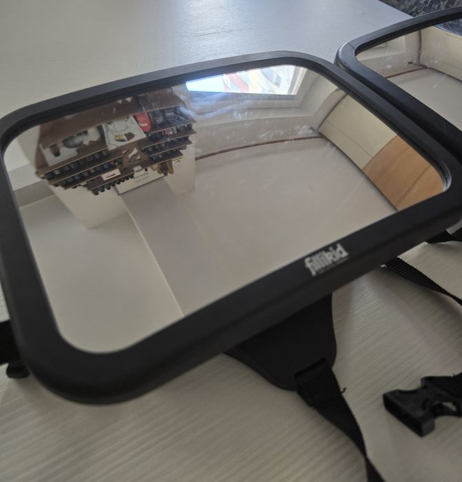 Oglinda auto bebe cu fixare pe tetieră