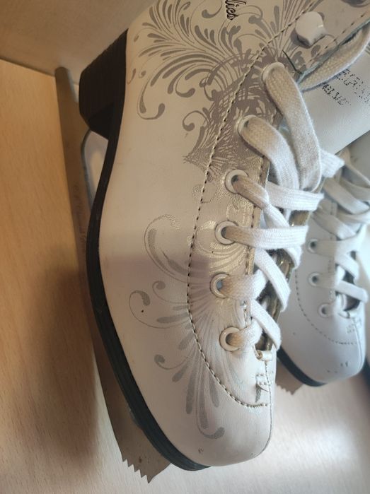 Коньки.   детские