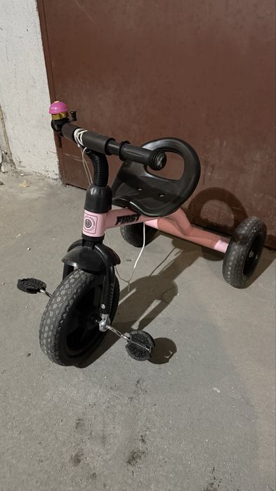 Детска триколка с педали