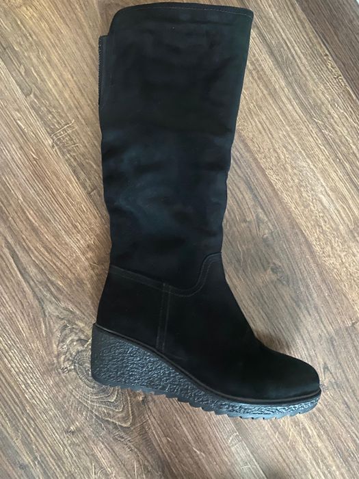 Продам сапоги новые замша натуралка