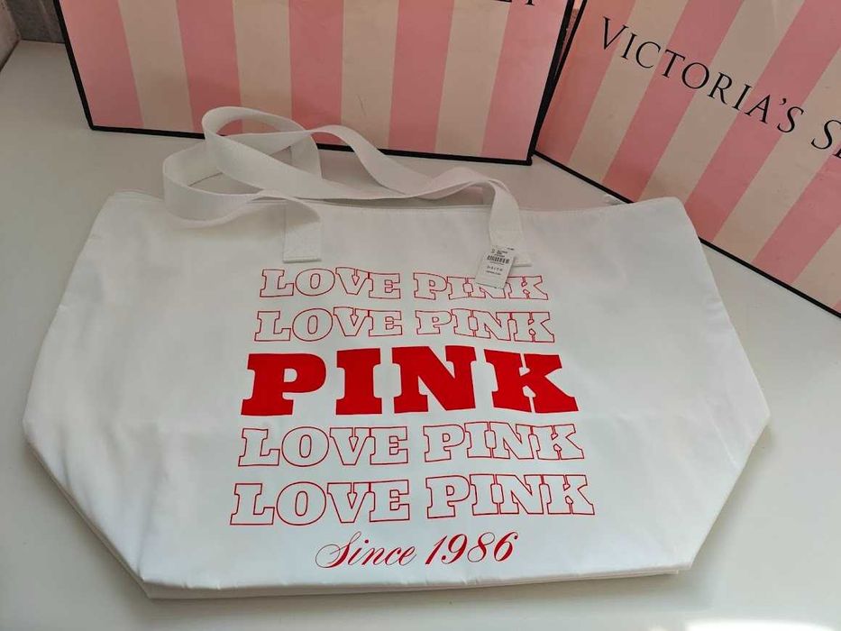 Victoria's Secret оригинална бяла кросбоди чанта/портмонета/ кардхолдъри