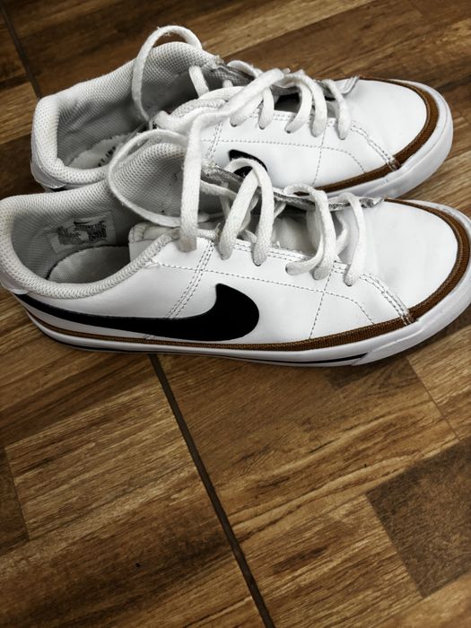 Tenisi Nike 36’!