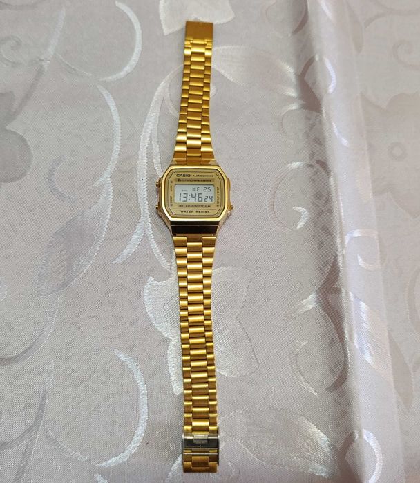Casio A168WG-9 Gold