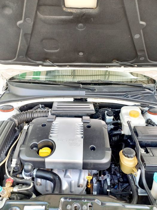 Шевралет ласетти сотилади