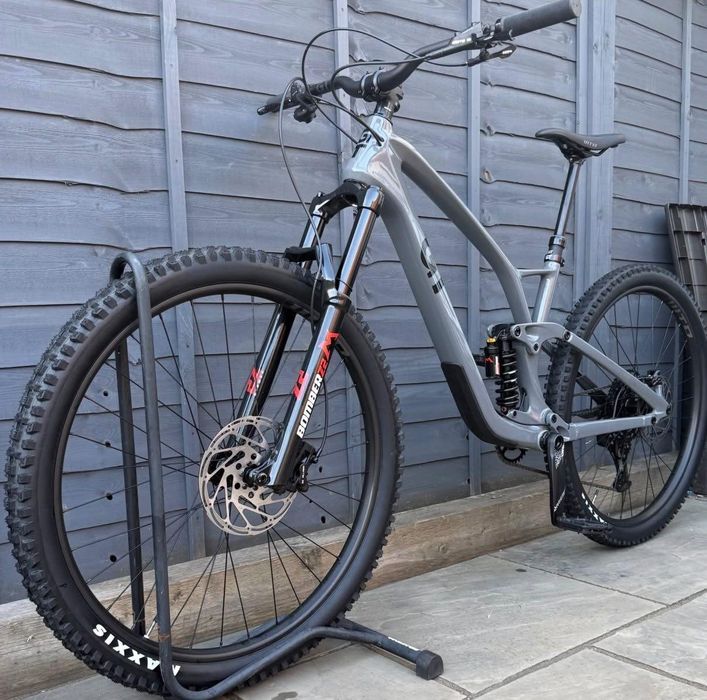 GT Sensor Carbon Elite /29/ 2024 Size L