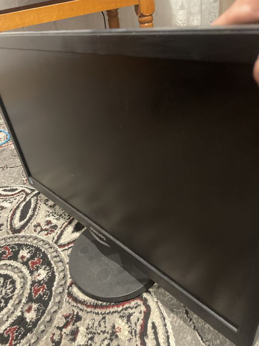 Vand monitor cu cablu vga