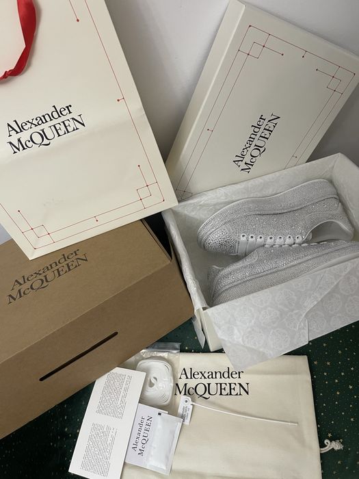 Alexander McQueen Silver Crystal Ultra Premium Quality