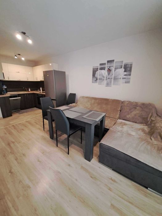 Дава се под наем Тристаен апартамент в Варна, Гранд Мол Варна - 90 кв.м за 867 € - Снимка #2