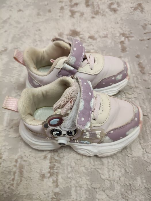 Кроссовки для девочек