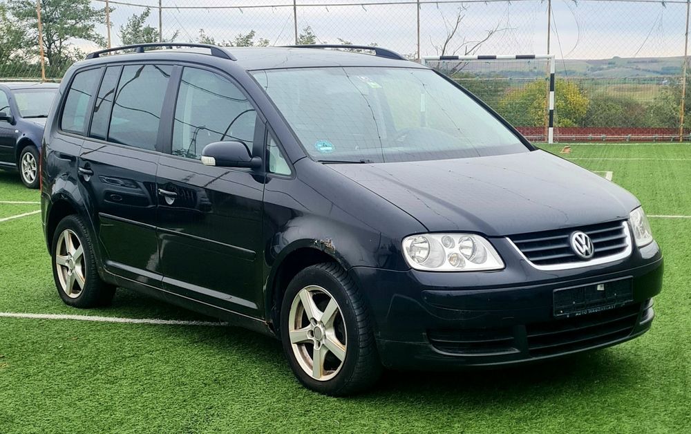 Dezmembrez/Dezmembrari / Piese /Accesorii Vw Touran,BLS,BKC