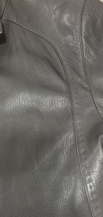 Продаю кожанную куртку