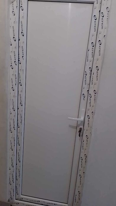 Продава се Двустаен апартамент в Омуртаг - 65 кв.м за 589 €/кв.м - Снимка #6